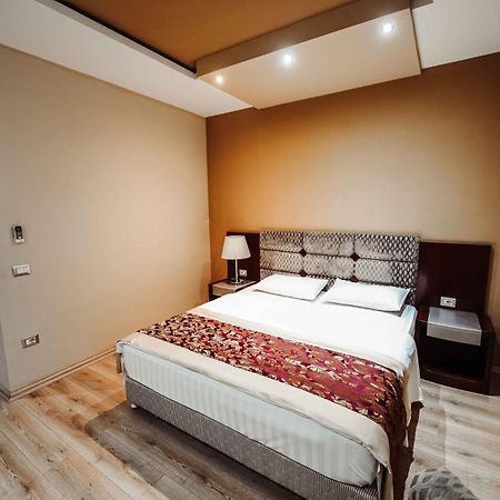 Hotel Arifi Шкодер Екстер'єр фото