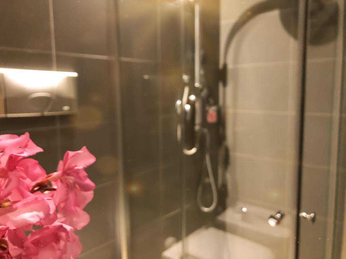 Hotel Arifi Шкодер Екстер'єр фото