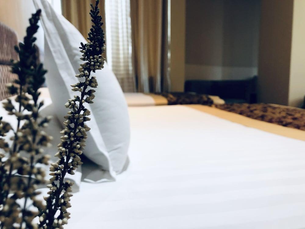 Hotel Arifi Шкодер Екстер'єр фото