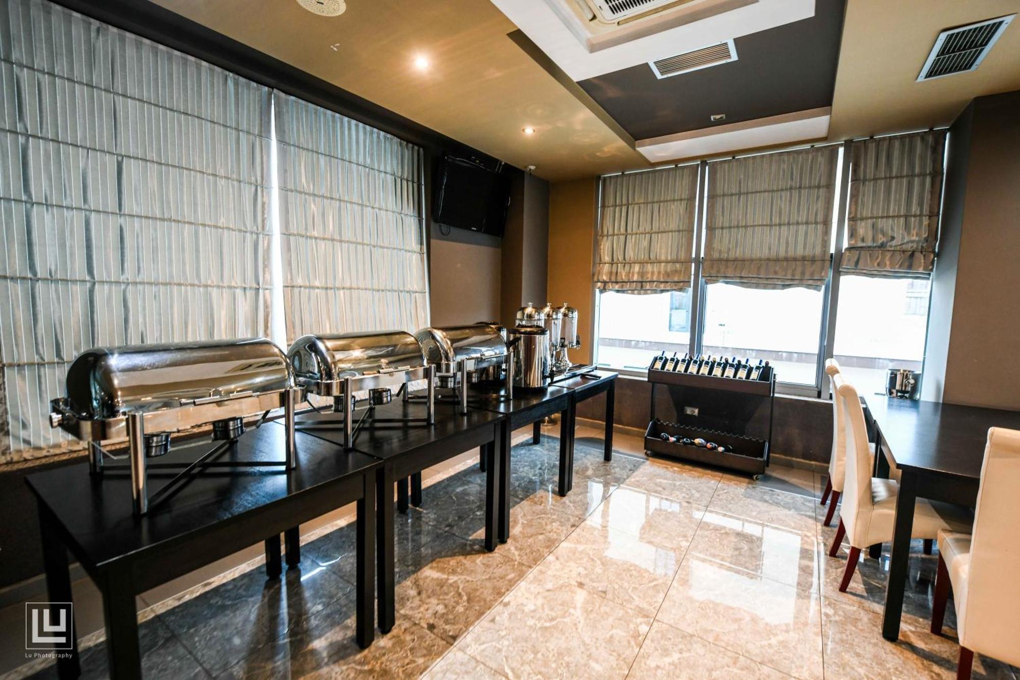 Hotel Arifi Шкодер Екстер'єр фото